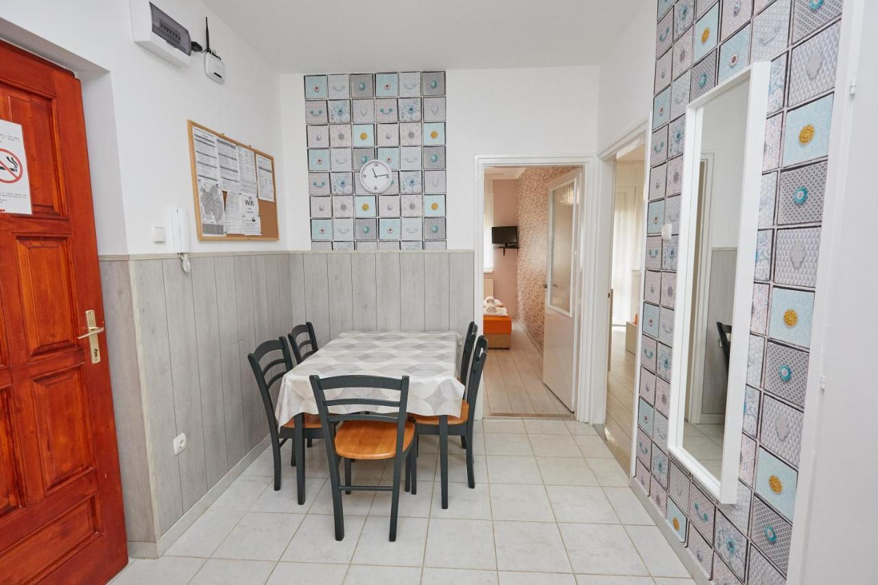 Zoli Apartmanok-Anna Koelcsey 32 Hajdúszoboszló Buitenkant foto
