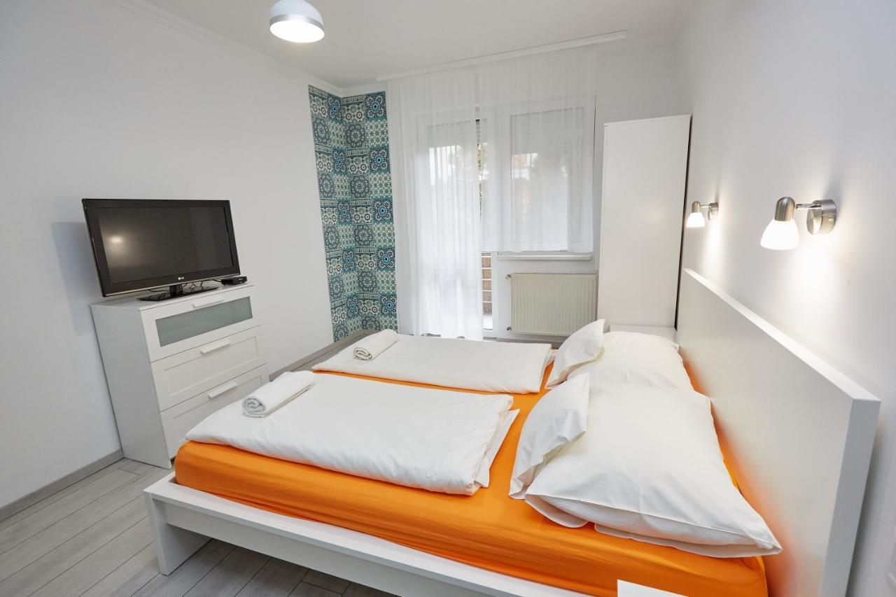 Zoli Apartmanok-Anna Koelcsey 32 Hajdúszoboszló Buitenkant foto