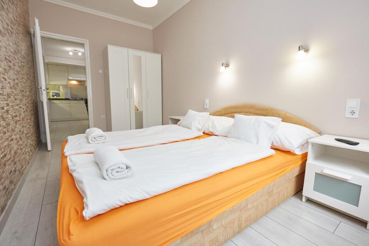 Zoli Apartmanok-Anna Koelcsey 32 Hajdúszoboszló Buitenkant foto